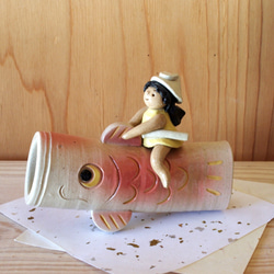 五月人形　鯉のぼりと子ども　木の台付き(送料無料） 5枚目の画像