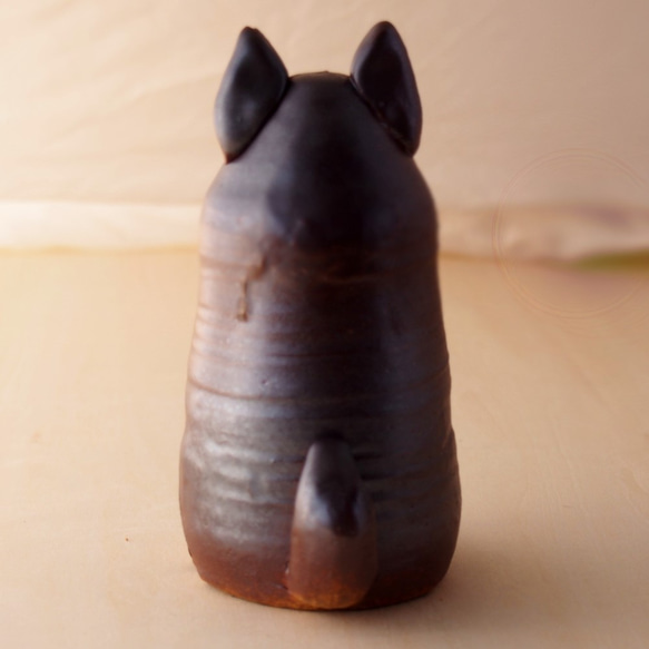 陶置物　犬の土鈴（鉄釉） 5枚目の画像
