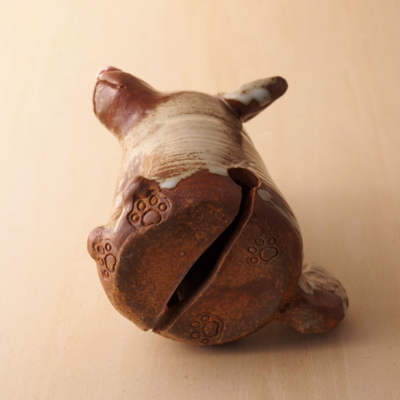 陶置物　犬の土鈴（白マット釉） 7枚目の画像