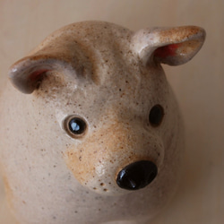 陶置物　犬の土鈴（透明釉） 7枚目の画像