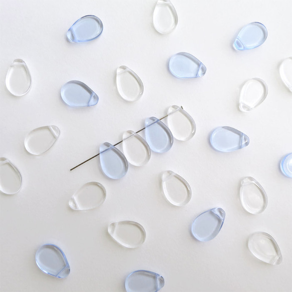 チェコ製 雨粒ドロップガラスビーズ［ブルー］ 3枚目の画像