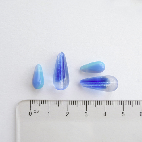 再販 チェコ製 ミルキーブルーの雫ビーズ ビーズ chocotto 通販