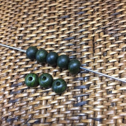 ウッドビーズ（wooden beads）モスグリーン　6mm　10pcs 2枚目の画像