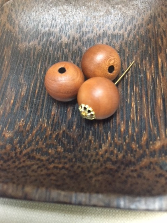 ウッドビーズ（wooden beads）　梅（うめ）　12mm　5pcs 2枚目の画像