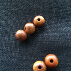 ウッドビーズ（wooden beads）屋久杉（ヤクスギ）7mm　5pcs 2枚目の画像