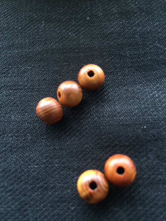 ウッドビーズ（wooden beads）屋久杉（ヤクスギ）7mm　5pcs 2枚目の画像