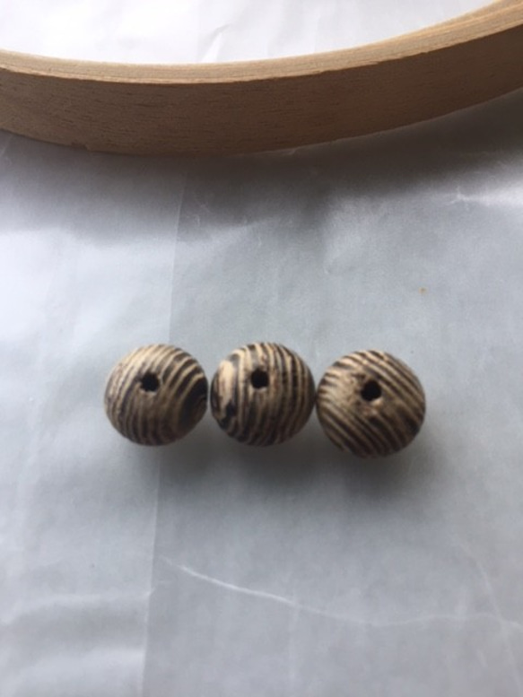 ＊ウッドビーズ（wooden beads）縞鉄刀木（シマタガヤ）7.3*10mm　7pcs 3枚目の画像