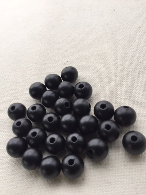 9mmウッドビーズ黒檀ツヤ無し(エボニー)10pcs ビーズ wood beads 通販|Creema(クリーマ) ウッドビーズ 黒檀 約12mm