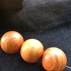 ウッドビーズ（wooden beads）欅（ケヤキ）17*18mm　3pcs 2枚目の画像