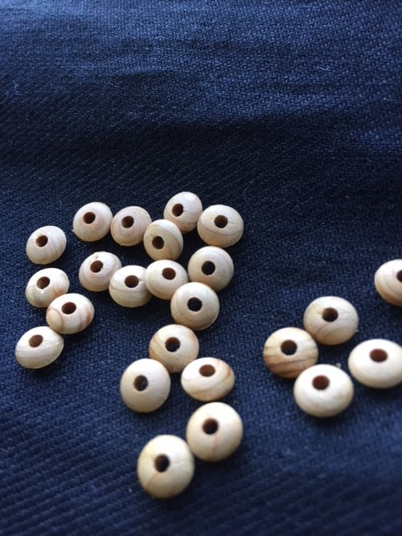 ウッドビーズ（wooden beads）ムロ　3＊6.6mm　20pcs 1枚目の画像