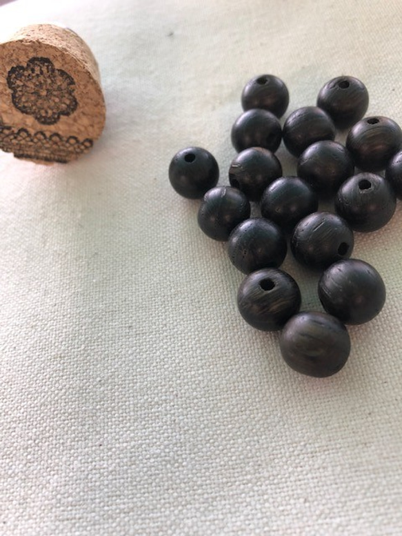 ＊ウッドビーズ（wooden beads）神代水楢10*11mm　3pcs 1枚目の画像