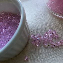 ＊カットチェコガラスビーズ（grass beads）5㎜　100pcs　ピンク（pink sapphire) 2枚目の画像