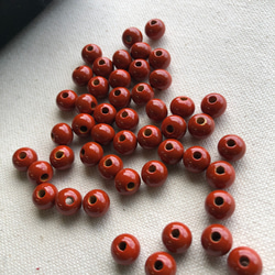 和モダン漆塗りウッドビーズ（wooden beads）朱色　6＊7mm　2pcs 2枚目の画像