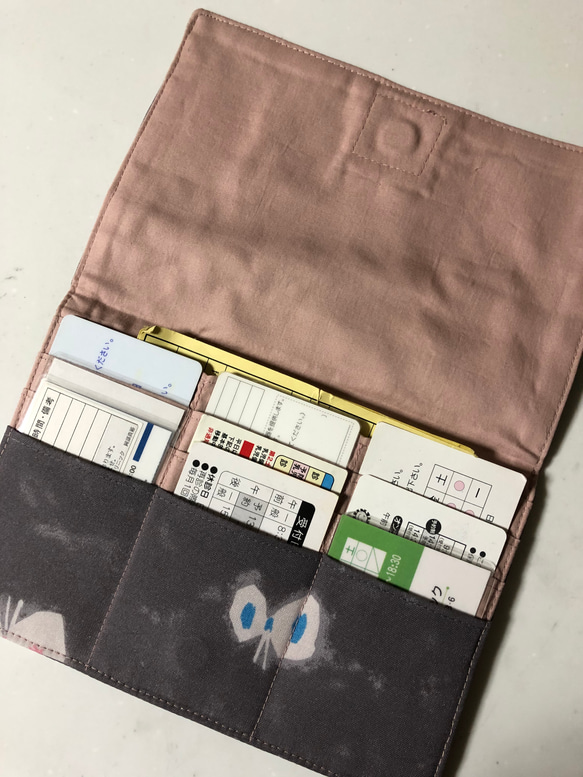 ミナペルホネン  薬手帳とカードケース 2枚目の画像