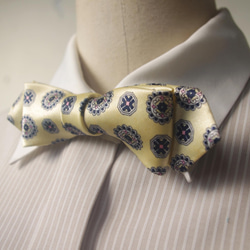 Papa's Bow Tie- 古董布花領帶改製手工領結-春日嫩黃-窄版 第5張的照片