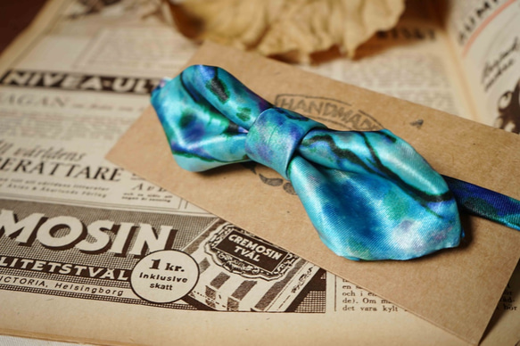 古董布花領帶改製手工領結-深海魚藍-寬版 第6張的照片