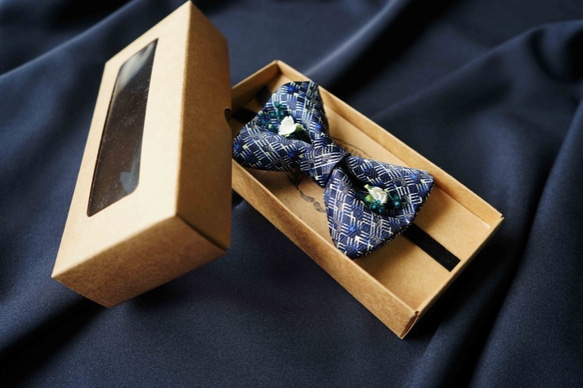 古董布花領帶改製手工領結-深海魚藍-寬版 第9張的照片