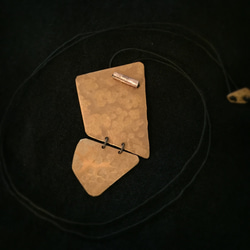 真鍮のロングネックレス そしてシルバー 1枚目の画像