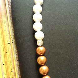 bi-color pearl necklace 3枚目の画像