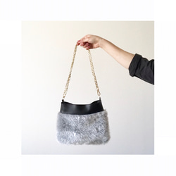 【受注生産】3way eco fur × eco leather minibag（ライトグレー） 3枚目の画像