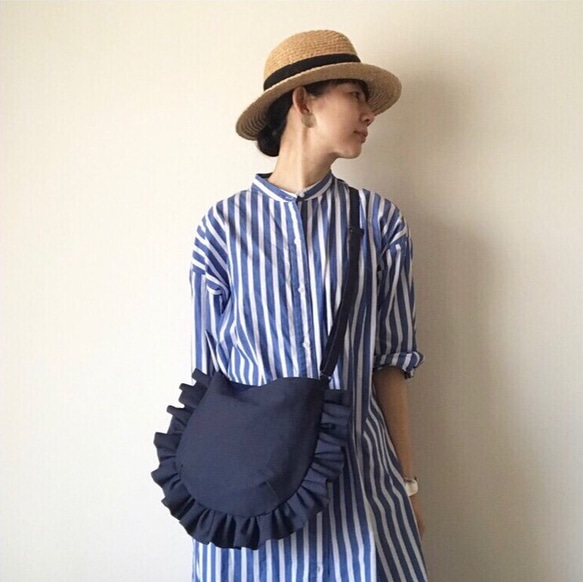 【受注生産】 frill shoulder bag （navy） 4枚目の画像