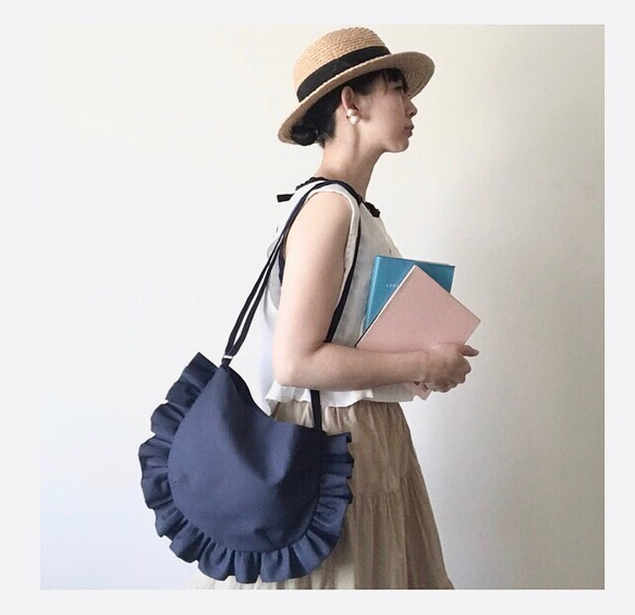 【受注生産】 frill shoulder bag （navy） 5枚目の画像