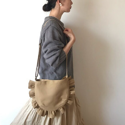 【受注生産】 frill shoulder bag （camel） 6枚目の画像