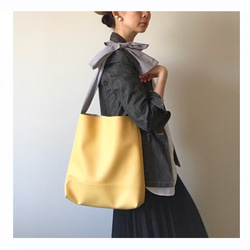 【sold out】《3way》ribbon tote bag （ecoleather egg yellow） 4枚目の画像