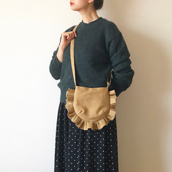 【受注生産】 ミニサイズfrill shoulder bag （camel） 1枚目の画像