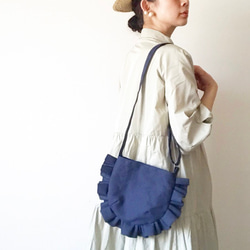 【受注生産】 ミニサイズfrill shoulder bag （navy） 3枚目の画像