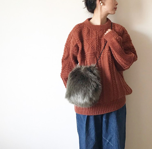 【soldout】 2way eco fur mini bag（カーキ） 3枚目の画像