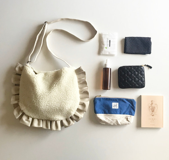 【受注生産】 Boa frill shoulder bag （white×ivory） 7枚目の画像