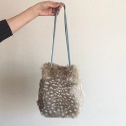 【sold out】 2way eco fur mini bag（バンビ） 3枚目の画像