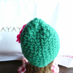 レミン&ソラン、メルちゃんとんがり帽。濃いグリーンのつむぎ糸。大きなお花のモチーフで！ 3枚目の画像