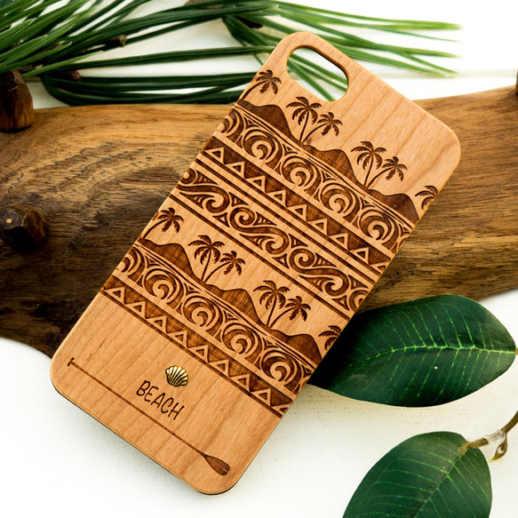 iPhone木製ケース ゴールド　シェル　(名入れ可 +700円) 1枚目の画像