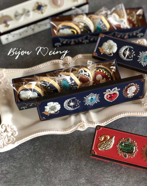 4/6頃製造、4/11〜12頃お届け ★ネイビー缶★ ブローチみたいなアイシングクッキー 4枚目の画像