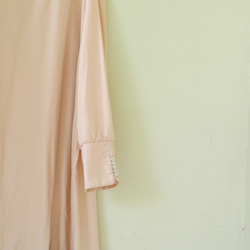 《ペールピンク》袖口、貝ボタン。ローウエストギャザーワンピース/4カラー 10枚目の画像