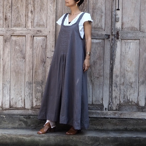 マキシ丈。テントラインワンピース/グレー ワンピース isica