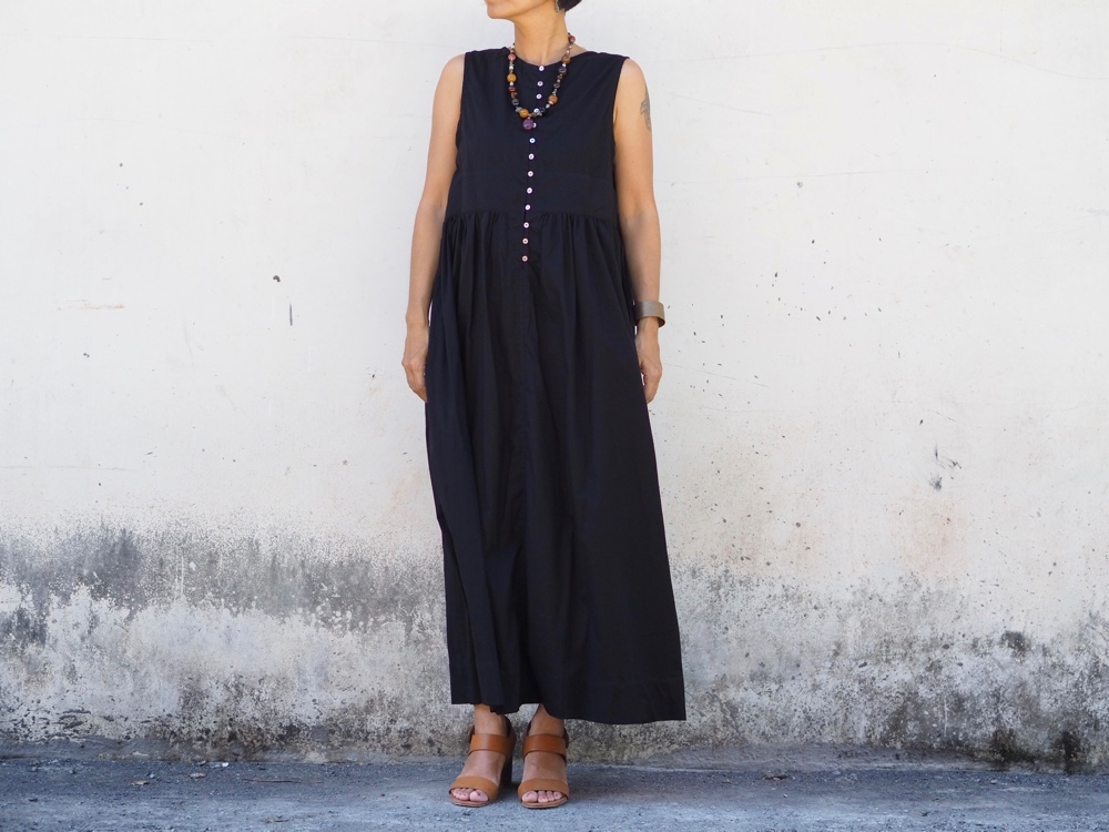 《3サイズ》両面着れるウエスト切り替えワンピース/ブラック