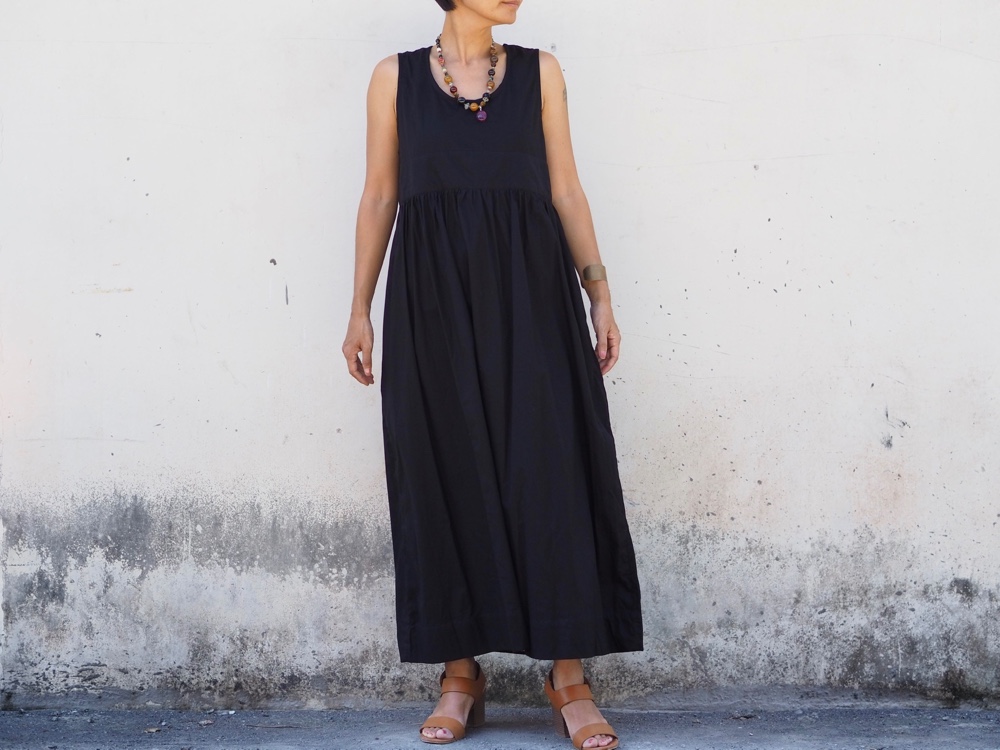 《3サイズ》両面着れるウエスト切り替えワンピース/ブラック