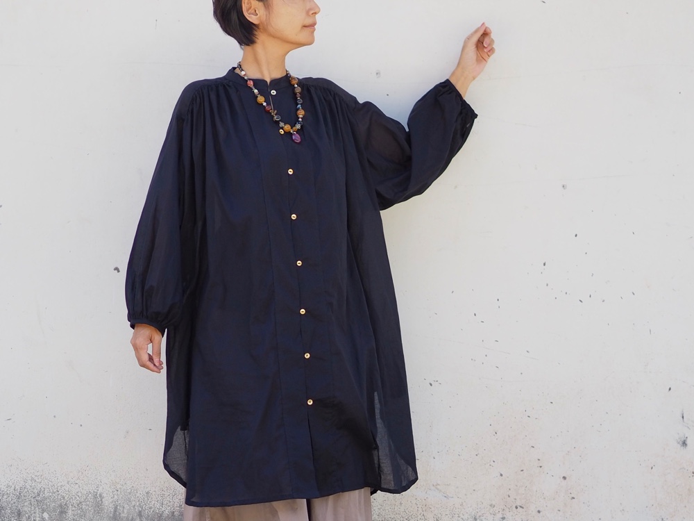 ロングドレープシャツ/ブラック⑴