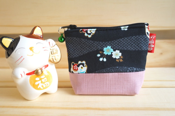 20%off  貓德雷--日式鋪棉小零錢包- 招財貓-黑/粉橘紅 第1張的照片