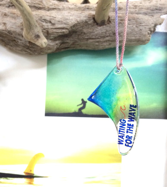 fin surf キーホルダー 1枚目の画像