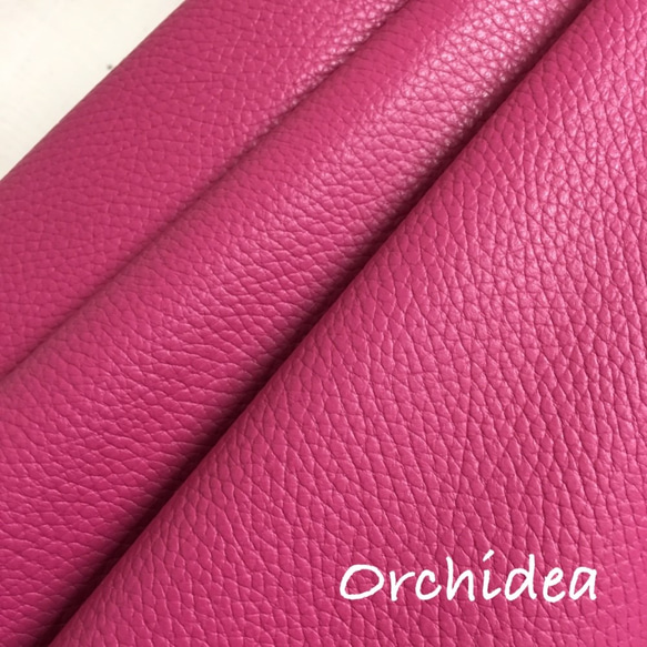 【再入荷】カルトナージュ用イタリアンレザー　(Orchidea)　36cm×20cm 1枚目の画像