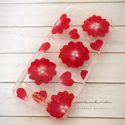 【送料無料・ネーム無料】ハートの花びらが可愛いミニバラのiPhone押し花ケース 1枚目の画像