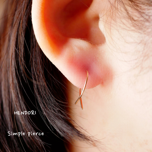 キャッチ無しで！スキマ クロスフープピアス 14kgfワイヤー