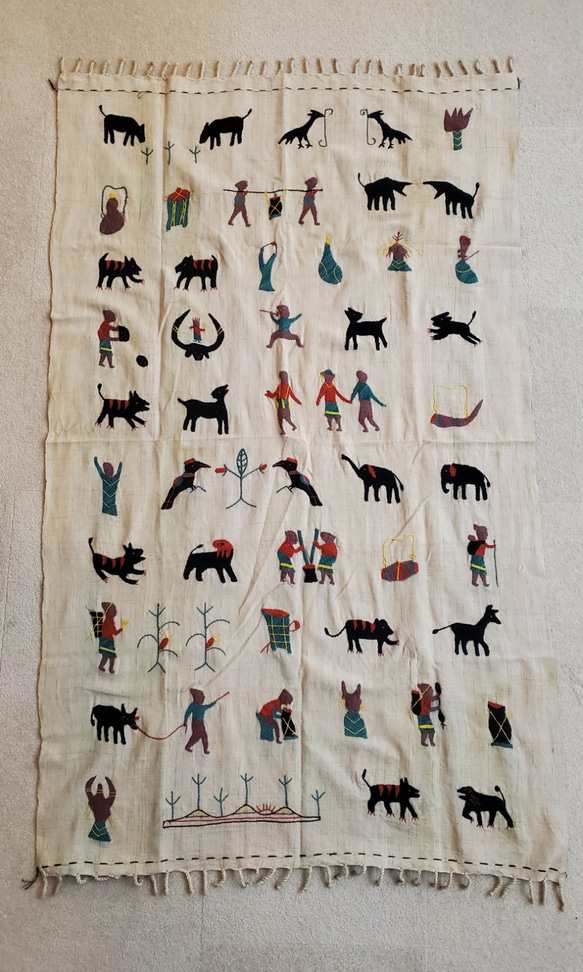 ミャンマー山岳民族 一点もの刺繍ハンドメイド 珍しい生成り(やや難  