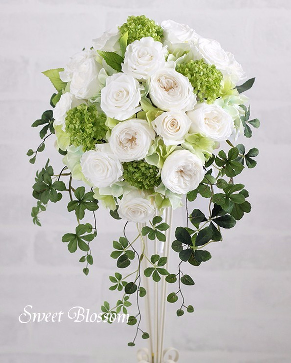 オーダーメイド】プリザーブドフラワーのセミキャスケードブーケ