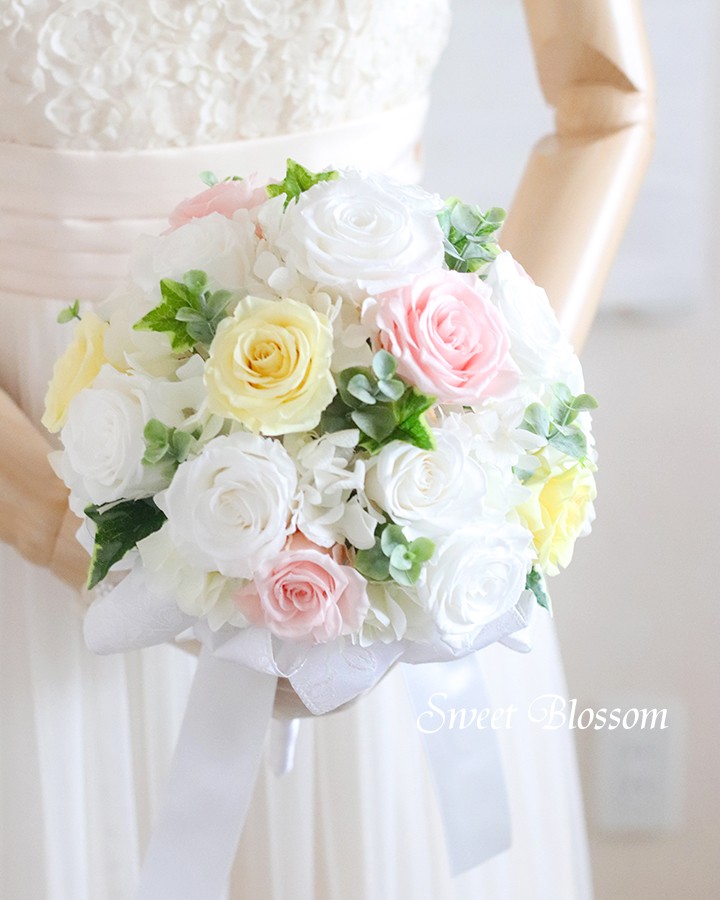 【オーダーメイド】プリザーブドフラワーのラウンドブーケ＆ブートニア