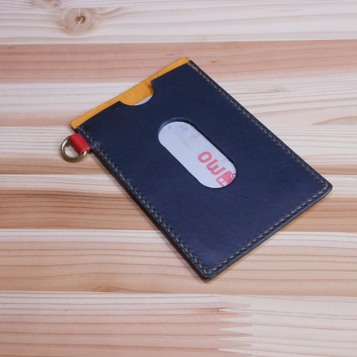 レザーパスケース（定期券入れ）、ネイビーブルー パスケース・定期